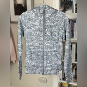 NWT Lululemon Scuba Hoodie IV, size 2, gray
